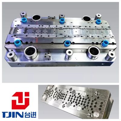 Niestandardowy rozmiar IC ramy ołowiane Stamping Form Z Nickel Plating